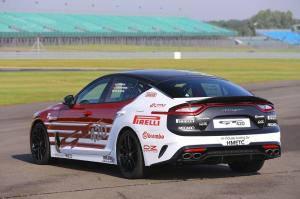 Kia Stinger GT420 2019 года