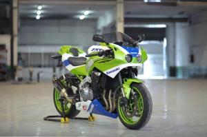 Kawasaki ZXR900 30th Aniversary Japan Legends
