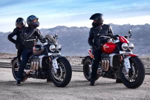 Новинки от бренда Triumph: Rocket 3 R и Rocket 3 GT
