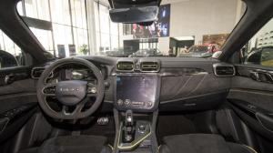 2019 LYNK&Co 03+