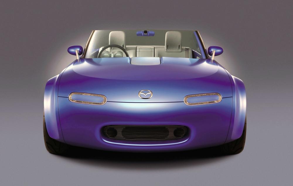 Mazda Ibuki Concept 2003 года