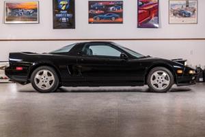 Acura NSX 1991 года на аукционе Bring A Trailer