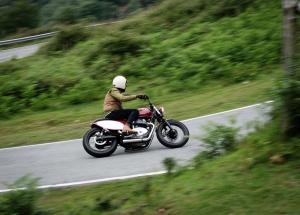 Royal Enfield Interceptor by BAAK Motocyclettes