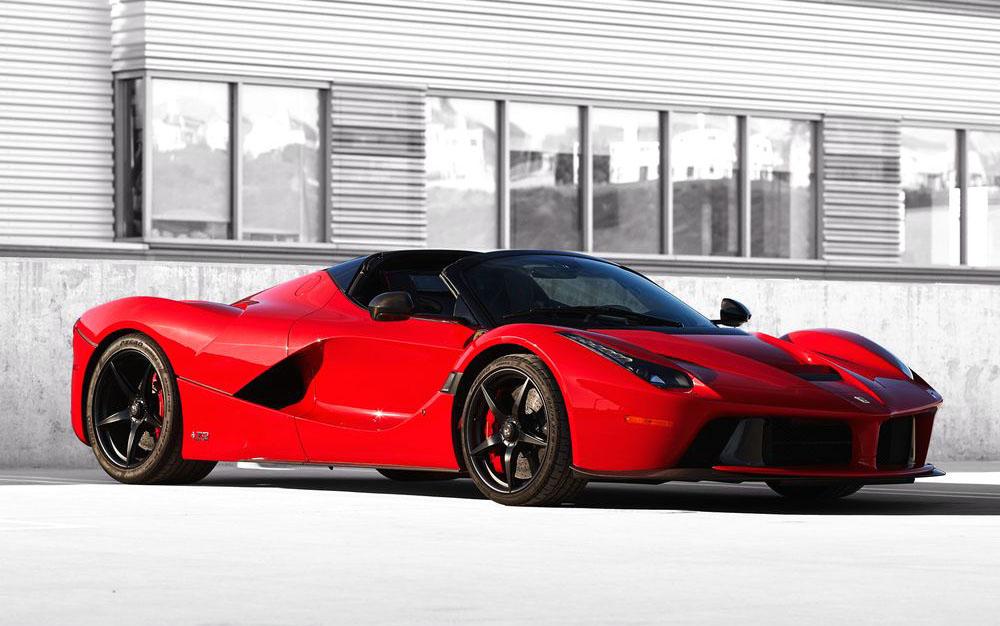 Ferrari LaFerrari Aperta 2017 года выставлен на продажу на аукционе RM Sotheby's