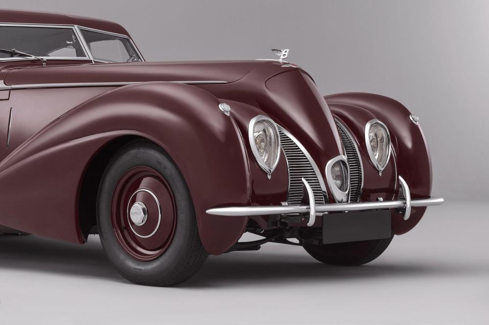 Bentley Corniche Saloon by Mulliner Recreation 2019 года