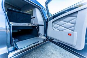 Tesla Model S Begravelsesbil 2018 года