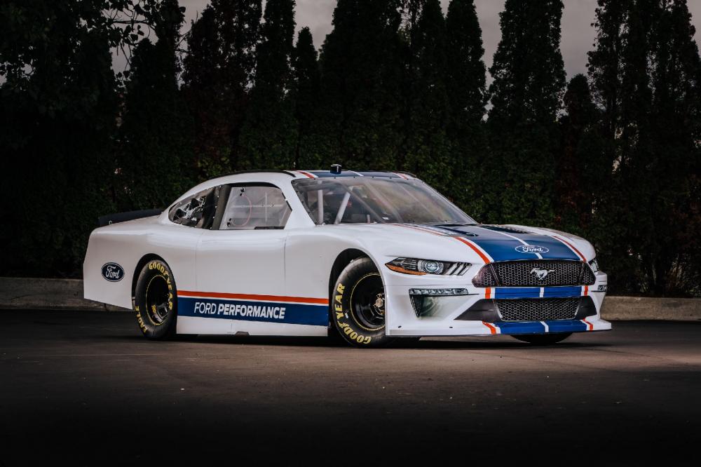 Ford NASCAR Mustang для сезона 2020 года