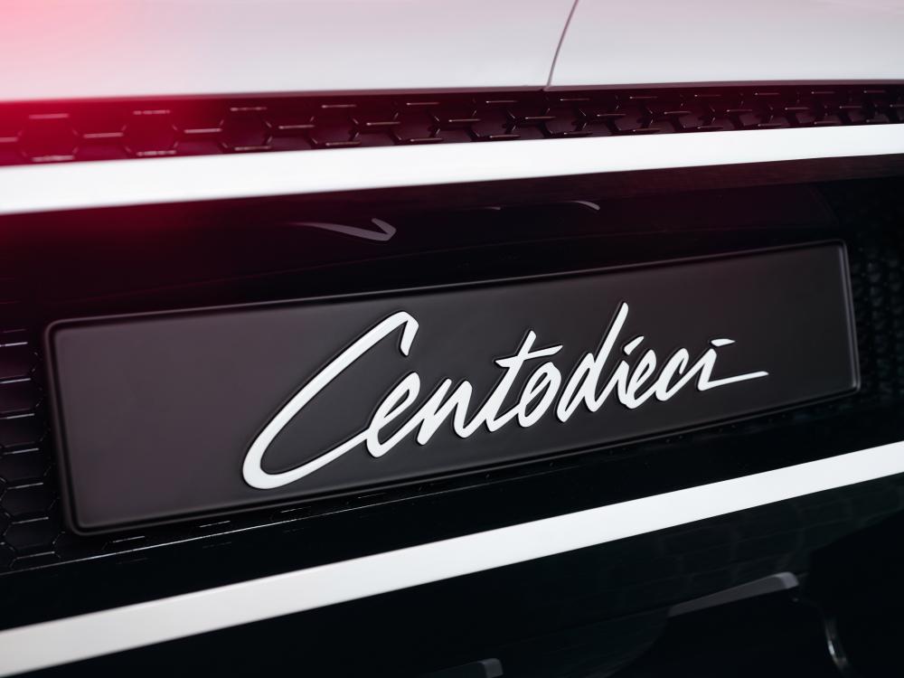 Bugatti Centodieci 2019 года