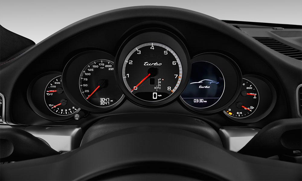 Панель приборов Porsche 911 Turbo