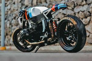 BMW R1100S by Lucky Customs
