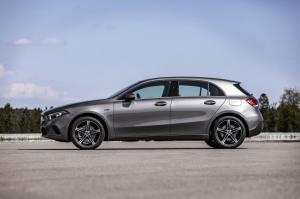 Mercedes-Benz A250 e 2019 года