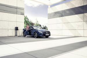 Mercedes-Benz A250 e 2019 года