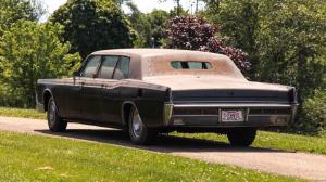 Lincoln Continental Executive Limousine Elvis Presley by Lehmann-Peterson
