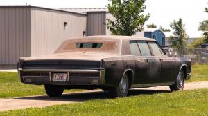 Lincoln Continental Executive Limousine Elvis Presley by Lehmann-Peterson