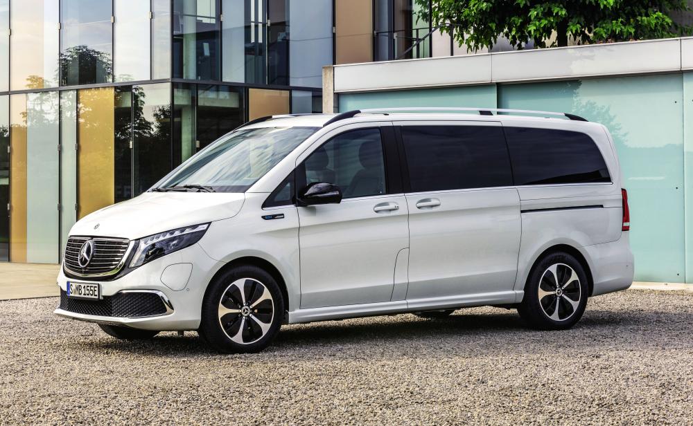 Mercedes-Benz показал серийный электрический минивэн EQV