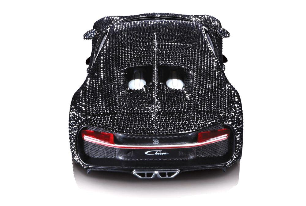 Bugatti Chiron Scale Model by Bburago