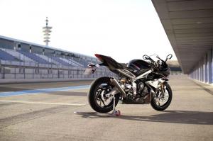 Triumph Daytona Moto2 765 2019 года