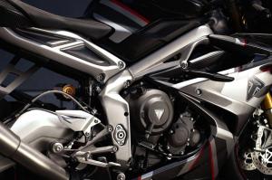 Triumph Daytona Moto2 765 2019 года