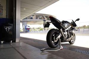 Triumph Daytona Moto2 765 2019 года