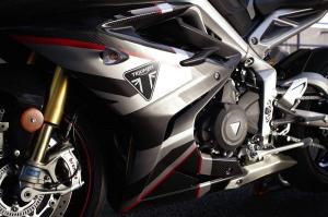 Triumph Daytona Moto2 765 2019 года