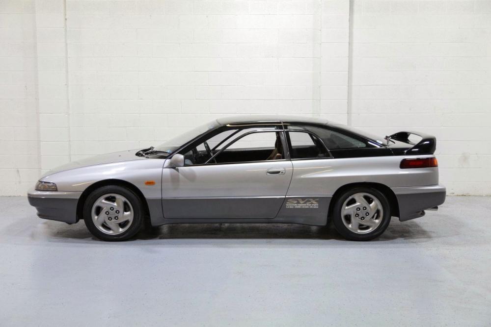 Subaru SVX 1994 года