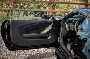 Chevrolet Camaro Z28 2015 года, принадлежащий Крису Харрису