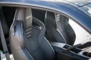 Chevrolet Camaro Z28 2015 года, принадлежащий Крису Харрису