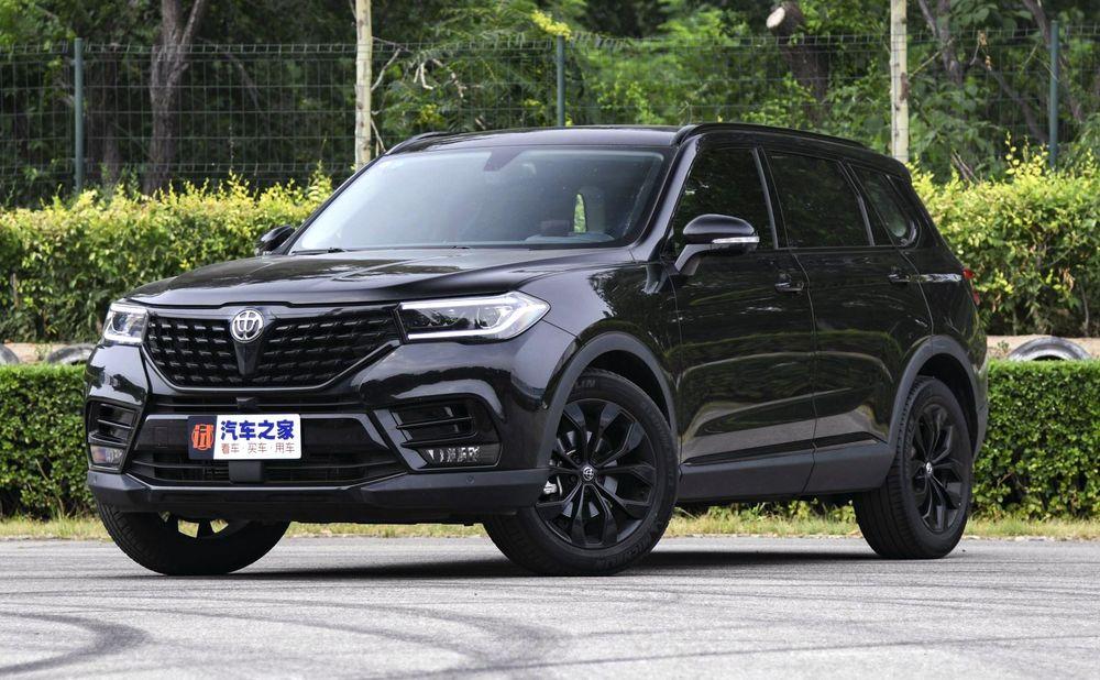 Кроссоверный автомобиль Brilliance V7 вышел год назад, но уже попал под изменения
