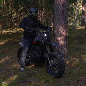 Honda Dominator NX650 by Differs