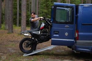 Honda Dominator NX650 by Differs