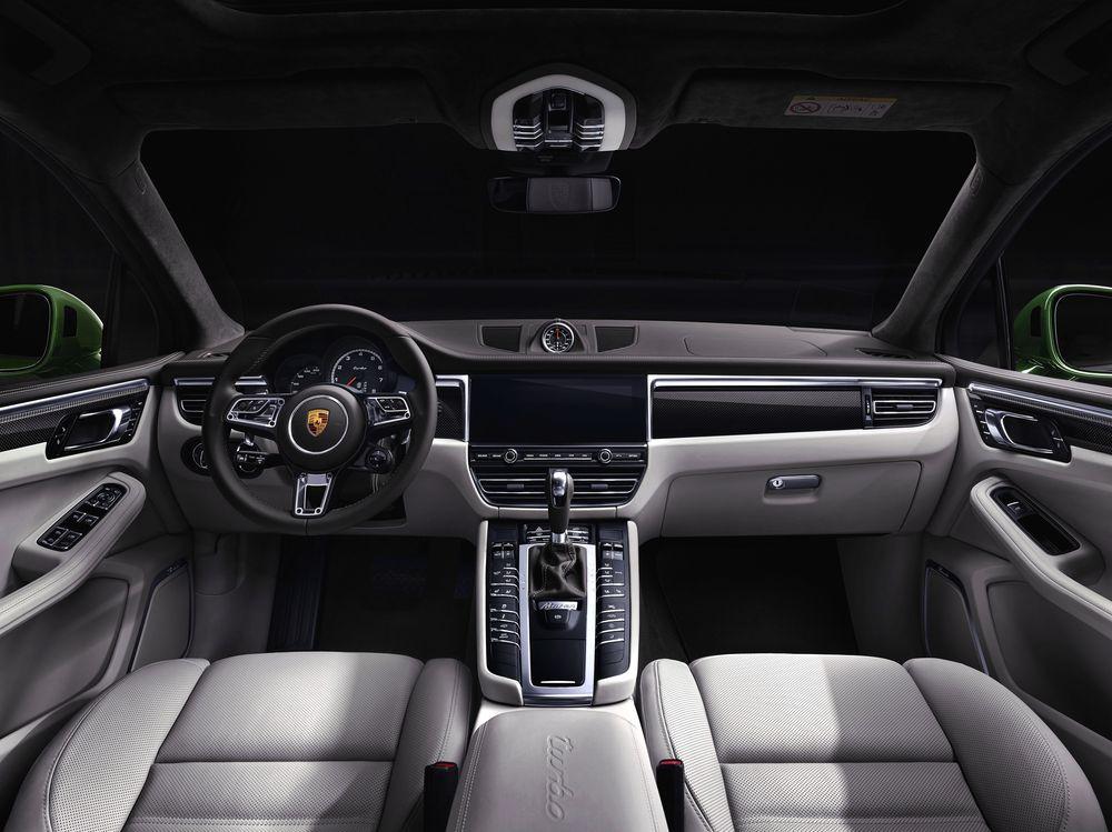 Porsche Macan Turbo 2019 года