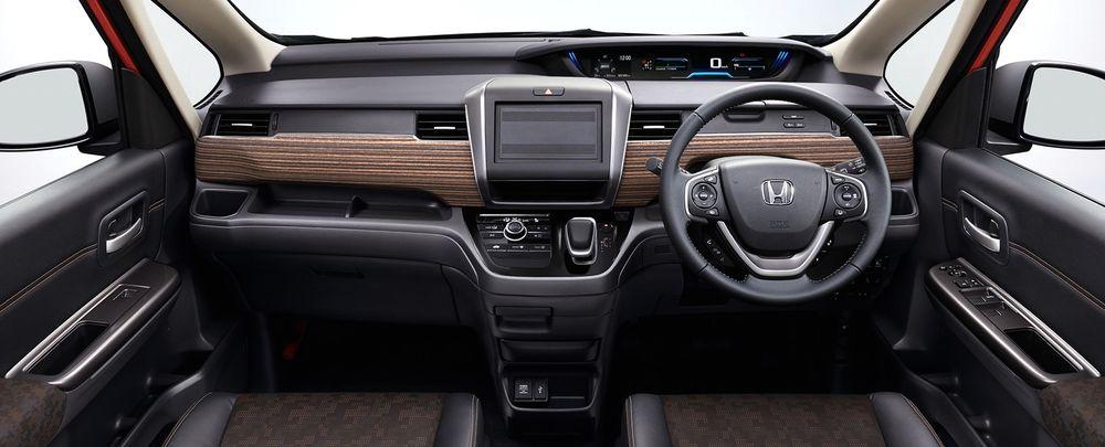 Торпедо Honda Freed 2019 года