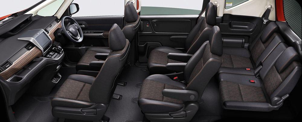 Интерьер Honda Freed 2019 года