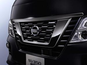 Nissan NV350 Caravan Premium GX Urban Chrome 2019 года