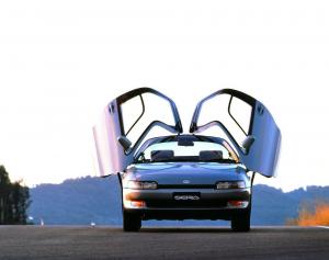 Toyota Sera выпускаемый с 1990 по 1995 год