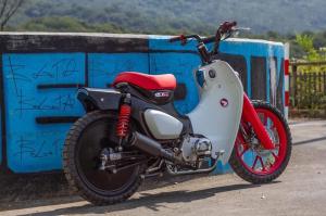 Honda Super Cub by Greaser Garage 15