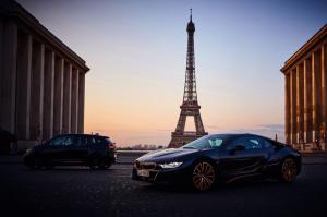 BMW i3s Edition RoadStyle и BMW i8 Ultimate Sophisto Edition 2019 года