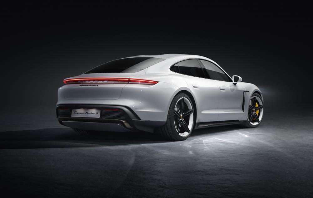 Porsche Taycan Turbo S 2019 года