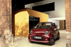 Smart EQ ForTwo Cabrio 2019 года