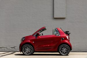 Smart EQ ForTwo Cabrio 2019 года