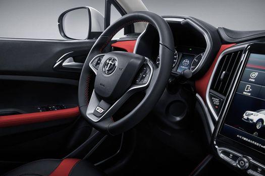 Brilliance V3 S 2017 года