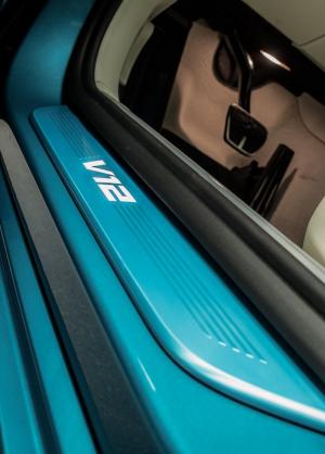 BMW M760Li xDriver Atlantis Blue by Abu Dhabi Motors