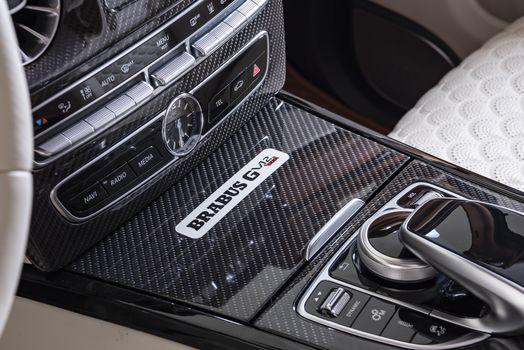 Mercedes-AMG G V12 900 One of Ten by Brabus 2019 года