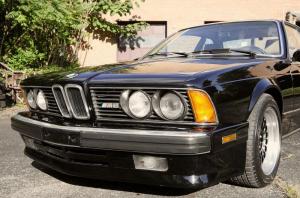BMW M6 1988 года