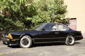 BMW M6 1988 года