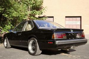 BMW M6 1988 года