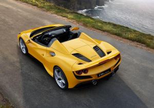 Ferrari F8 Spider 2019 года