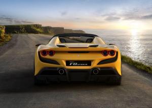Ferrari F8 Spider 2019 года
