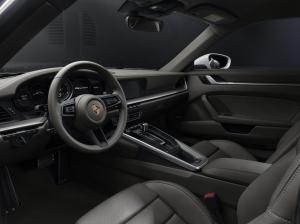 Porsche 911 Carrera 4 2019 года
