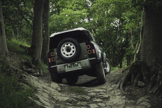 2020 Land Rover Defender 90 D240 SE Explorer Pack